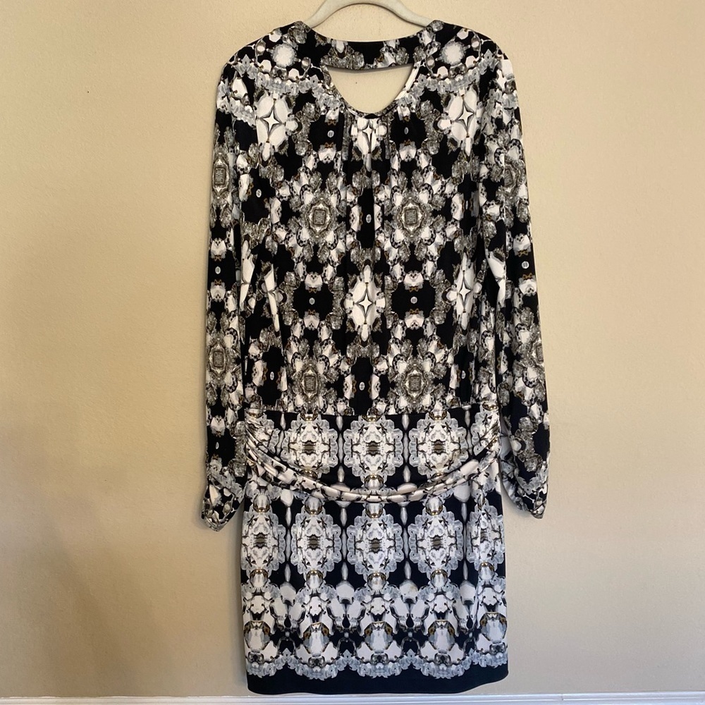 Vintage CACHE Geometric Jewel Black White Gray Print Drape Dress Size M Cocktail - Picture 2 of 16